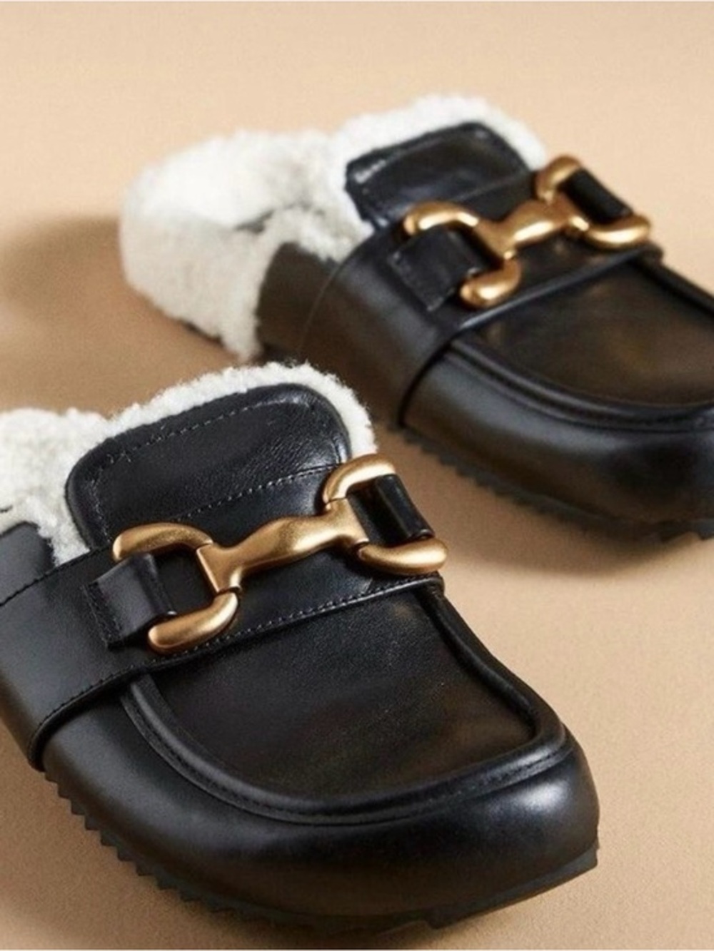 BIBILOU Leather Shearling-Lined Slip-On Mules with Gold Hardware 7.5/ 8 EUC